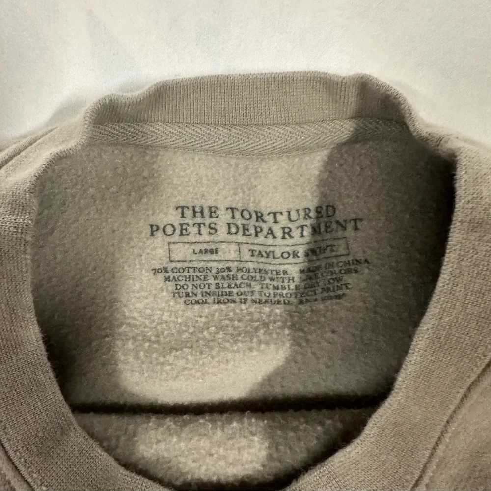 Taylor Swift Tortured Poets Department Crewneck unisex Large